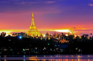 Yangon-Shwedagon night